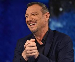 Ascolti tv, buon esordio per 'La Corrida' di Amadeus: la prima puntata sfiora il milione