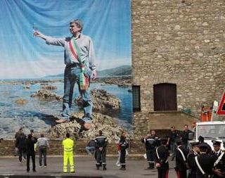 Omicidio del sindaco Angelo Vassallo, 4 arresti: in carcere anche due carabinieri
