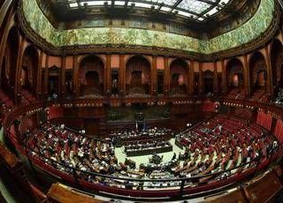 Dl Ucraina, Camera vota la fiducia tra proteste e attacco dei 'vannacciani' a Salvini Dl Ucraina, Camera vota la fiducia tra proteste e attacco dei 'vannacciani' a Salvini