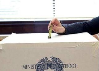 Referendum giustizia, sondaggio Youtrend: è testa a testa tra sì e no Referendum giustizia, sondaggio Youtrend: è testa a testa tra sì e no