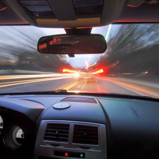 Ventiduenne italiano nei guai in Canton Ticino: sfrecciava a 66 chilometri orari oltre i limiti