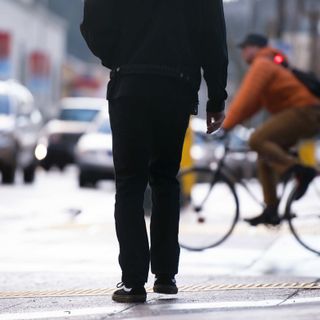 Bellinzona, al via la campagna sulla cortesia “A piedi o in bici, evito conflitti”