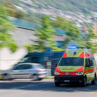 Agarone, cade dal ciclomotore e batte la testa: gravissimo all’ospedale