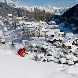 Lasciatevi stupire dall’ospitalità di Bosco Gurin, il più alto comune del Ticino