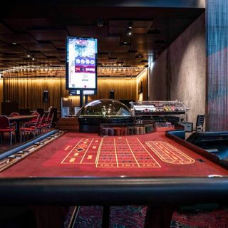 Nel 1804 a Lugano si giocava a “biribisso”, “bassetta” e dadi: oggi c'è uno splendido Casinò