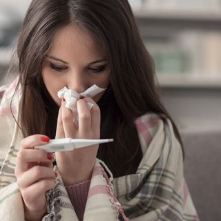 Effetti collaterali dei vaccini anti Covid-19 in Svizzera: esaminati 2269 episodi