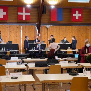 Covid, crisi sociale ed economica: come il governo cantonale, i suoi partiti e il padronato hanno abbandonato la popolazione