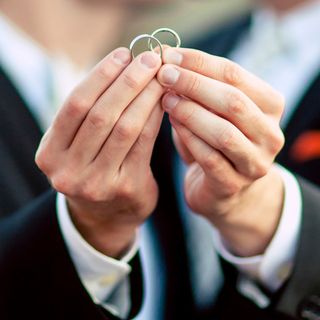 La Svizzera torna al voto il 26 settembre prossimo per due referendum: il secondo dovrà esprimersi sull'apertura del matrimonio alle coppie omosessuali
