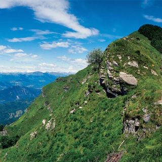 Viaggio sul Monte Generoso con il treno a cremagliera
