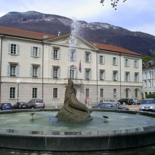 La Commissione giustizia e diritti stigmatizza l'operato della RSI. Il MpS: &quot;Grave atto di intimidazione&quot;