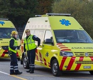 Scontro fra auto, incidente in Via San Gottardo