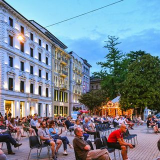 L'estro e la creatività degli oltre 50 artisti del Buskers a Lugano LongLake Festival