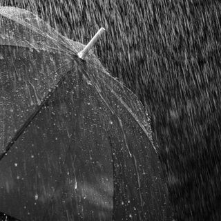 Meteo: forti rovesci su Lugano, possibile una Pasqua bagnata