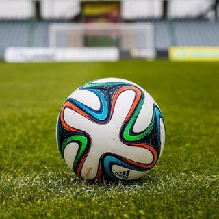 EURO2024, maxi schermo a Lugano in Piazza Manzoni per tifare Svizzera
