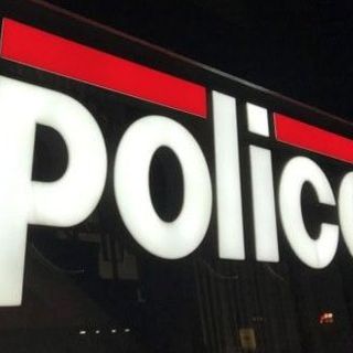 Trasportava sull'autobus 49 bambini ma la sua patente non era valida