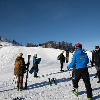 Mancanza di neve: 'soffrono' le piccole stazioni sciistiche svizzere