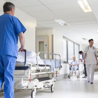 Aumentano gli infermieri stranieri che lavorano in Svizzera