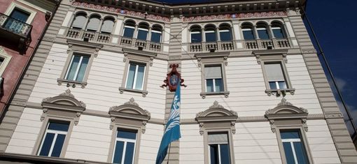 Locarno al buio per risparmiare energia, le richieste dei Verdi al Municipio Locarno al buio per risparmiare energia, le richieste dei Verdi al Municipio