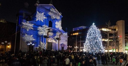 Sette giorni di Mercatini e Animazione per tutti nel centro cittadino: parte mercoledì 8 “Natale a Chiasso 2021” Sette giorni di Mercatini e Animazione per tutti nel centro cittadino: parte mercoledì 8 “Natale a Chiasso 2021”