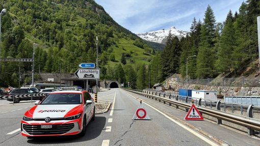 Vallese, gi abitanti di Gampel-Steg pronti a evacuare la zona Vallese, gi abitanti di Gampel-Steg pronti a evacuare la zona
