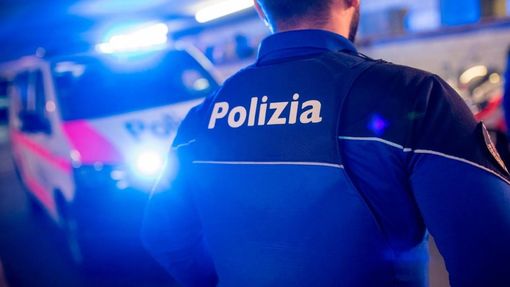 Rissa con pistola e coltello in centro a Lugano, arrestati due ventenni italiani Rissa con pistola e coltello in centro a Lugano, arrestati due ventenni italiani