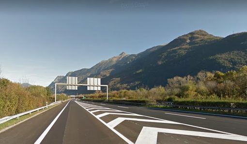 Automobilista italiano in autostrada in Ticino a 144 all'ora: denunciato, non potrà  più circolare in Svizzera