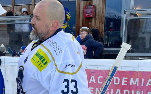 Pauli Jaks in una foto tratta dalla pagina Facebook ufficiale dell'Hockey Club Ambrì Piotta