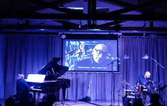 "Concerto irriverente", Marco Mengoni e Cristiana Raimondi danno spettacolo a Morbio Inferiore (Foto) "Concerto irriverente", Marco Mengoni e Cristiana Raimondi danno spettacolo a Morbio Inferiore (Foto)