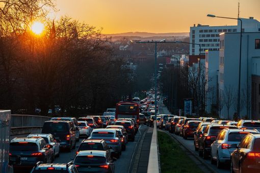 Traffico in rallentamento sulla Strada Principale a Ponte Tresa