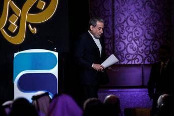 Iran: "Non rinunceremo ad arricchire uranio anche se ci verrà imposta una guerra"