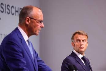 Germania boccia proposta Macron su eurobond Germania boccia proposta Macron su eurobond