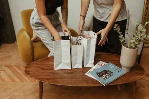Inflazione e consumi: le scelte degli italiani tra rinunce e nuove abitudini Inflazione e consumi: le scelte degli italiani tra rinunce e nuove abitudini