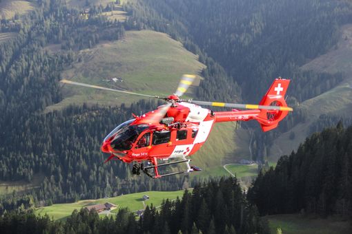 Escursionista precipita e muore sulle montagne del Canton Ticino Escursionista precipita e muore sulle montagne del Canton Ticino