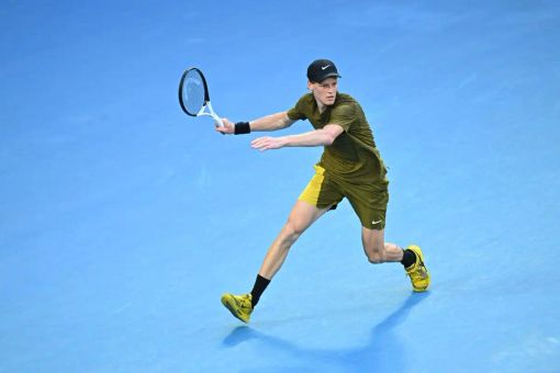 Sinner al terzo turno a Melbourne, Musetti batte Sonego nel derby