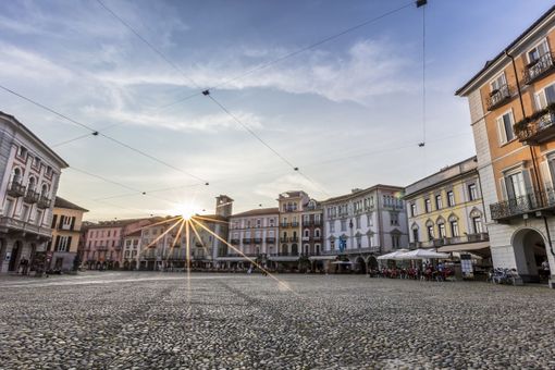 Piazza Grande a Locarno (foto di Alessio Pizzicannella) Piazza Grande a Locarno (foto di Alessio Pizzicannella)