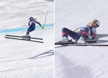 Paura per Vonn, caduta rovinosa e grave infortunio in discesa Milano Cortina