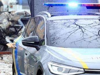 Ucraina, uomo apre il fuoco in un supermercato a Kiev: 2 morti e 5 feriti Ucraina, uomo apre il fuoco in un supermercato a Kiev: 2 morti e 5 feriti