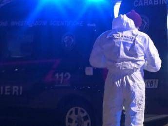 Asti, uccide ex moglie e compagno a roncolate e poi si toglie la vita gettandosi dal castello Asti, uccide ex moglie e compagno a roncolate e poi si toglie la vita gettandosi dal castello