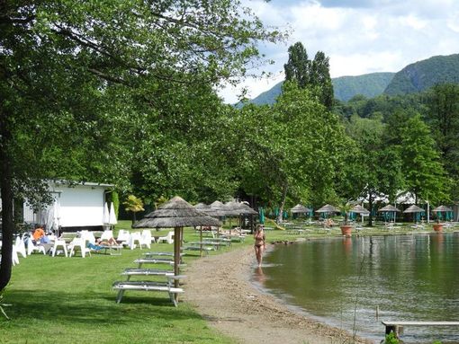 Panoramica sui 5 lidi del Ticino più cool e social: il lido di Agno Panoramica sui 5 lidi del Ticino più cool e social: il lido di Agno