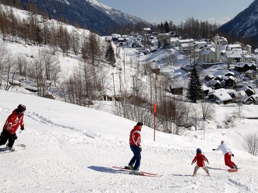 Bosco Gurin, c'è il Weltu Schnee-Tåg Bosco Gurin, c'è il Weltu Schnee-Tåg
