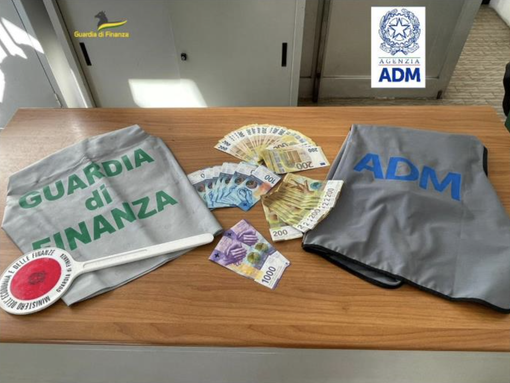 Controlli al confine, da luglio scoperti 260mila euro non dichiarati e un orologio di valore