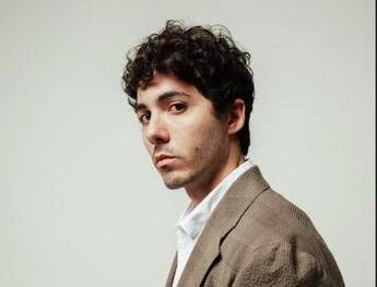 Sanremo 2026, Fulminacci: "Torno per divertirmi, il quinto posto è l'ideale" Sanremo 2026, Fulminacci: "Torno per divertirmi, il quinto posto è l'ideale"