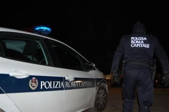 Roma, tre vigi urbani travolti durante rilievi incidente: uno grave