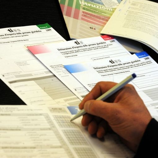 In Svizzera una deduzione fiscale unitaria di un importo forfettario per tutti i lavoratori dipendenti?