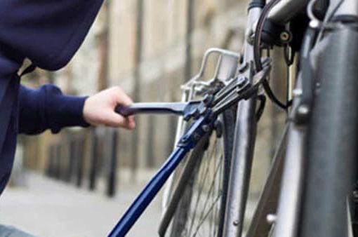 Bellinzona, denunciati per furto e ricettazione di bicicletta una 53enne svizzera ed un 32enne dominicano