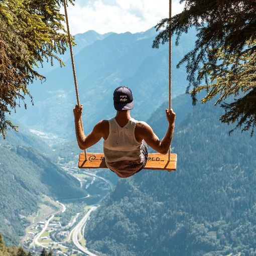 Le altalene di Swing The World della regione di Bellinzona e Valli