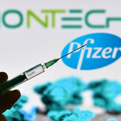 La Svizzera medita un’estensione dell’omologazione per una terza dose dei vaccini anti COVID-19 di Pfizer e Moderna