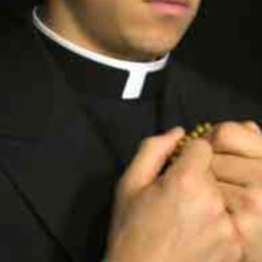 Scagionato da tutte le accuse don Azzolino Chiappini, sacerdote del Luganese