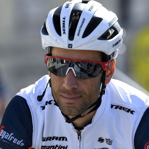 Polso fratturato per Vincenzo Nibali: probabile addio al giro d'Italia. Giovedì operato a Lugano