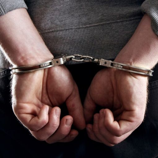 Furiosa lite nel Bellinzonese: sei arresti e capi d’accusa da brividi